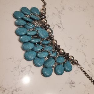 Beautiful statement necklace lightly preloved
